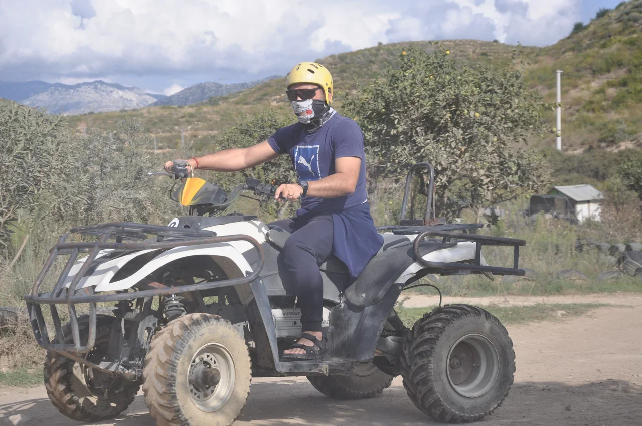 side quad bike riding