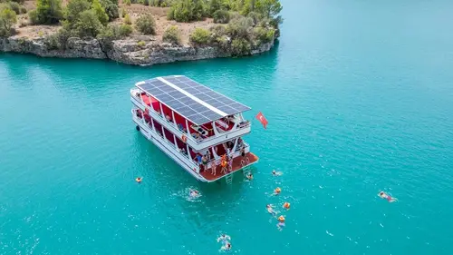 side catamaran cruise